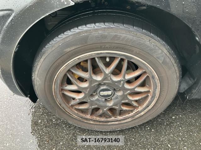 Toyota IQ 2010-01 7358176-8