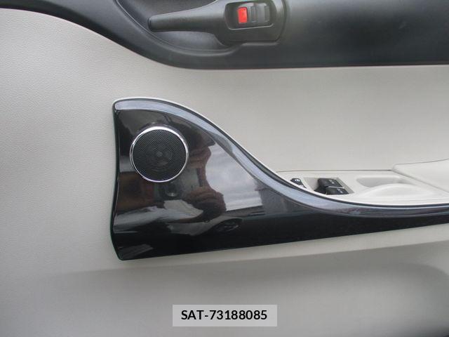 Toyota IQ 2015-01 7358178-12