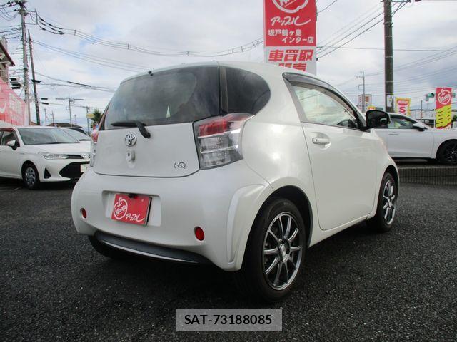 Toyota IQ 2015-01 7358178-2