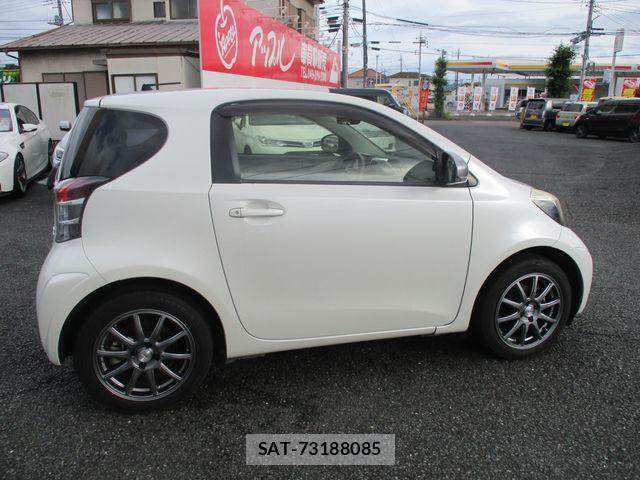 Toyota IQ 2015-01 7358178-8