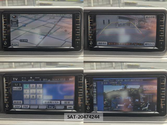 Toyota IQ 2009-07 7358175-9