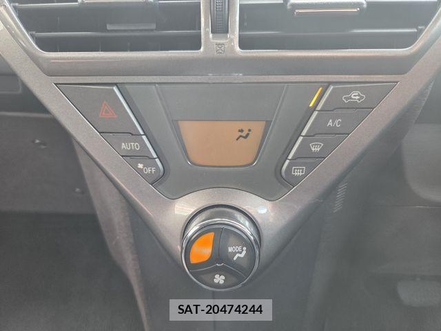 Toyota IQ 2009-07 7358175-11