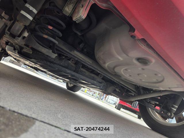 Toyota IQ 2009-07 7358175-23