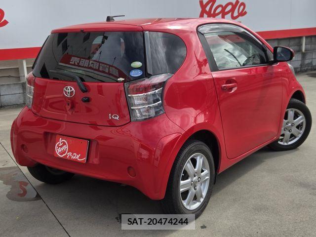 Toyota IQ 2009-07 7358175-2