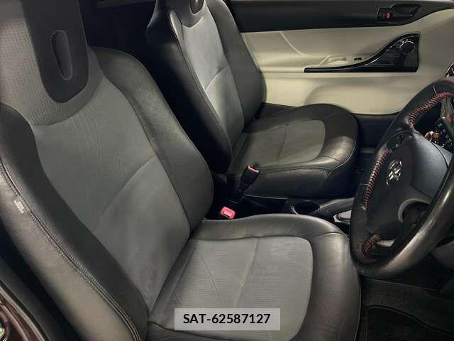 Toyota IQ 2013-03 7392445-13
