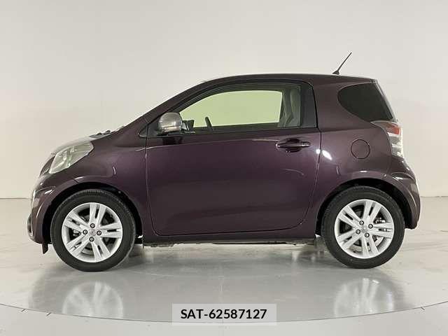 Toyota IQ 2013-03 7392445-2