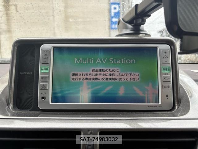 Toyota IQ 2009-01 7617199-20