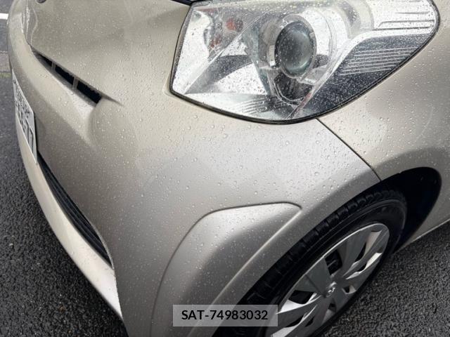 Toyota IQ 2009-01 7617199-23