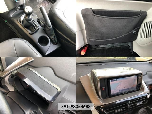 Toyota IQ 2012-06 7724344-10