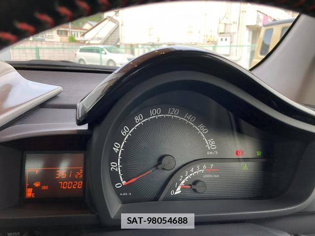 Toyota IQ 2012-06 7724344-6