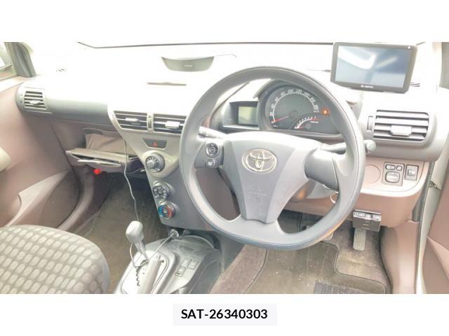 Toyota IQ 2009-01 7724346-3