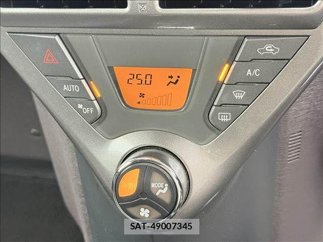 Toyota IQ 2009-01 7785800-11