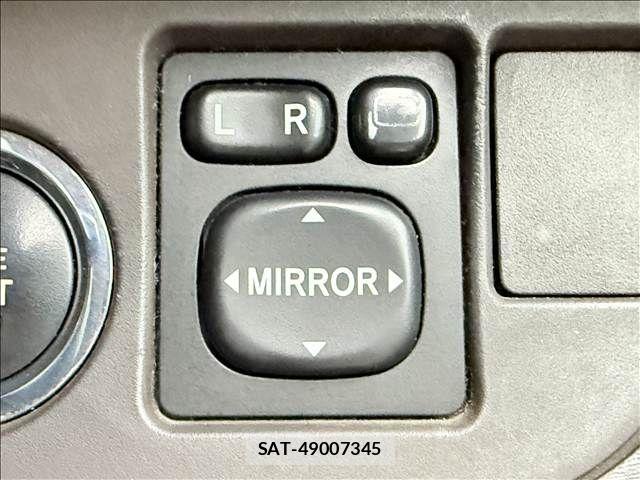 Toyota IQ 2009-01 7785800-16