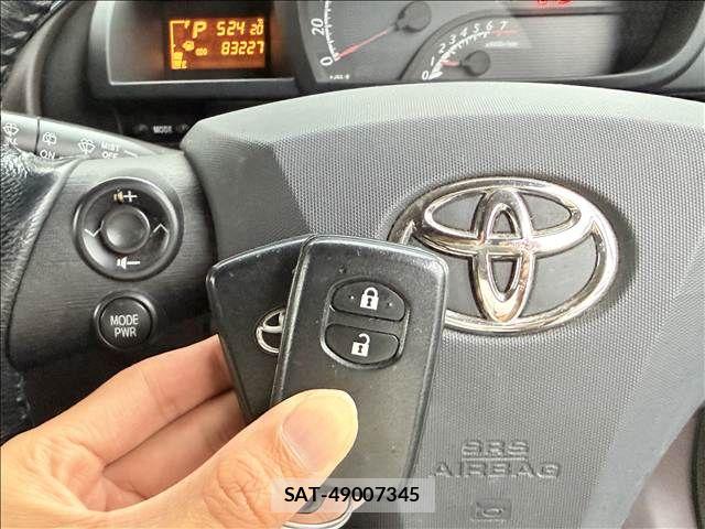 Toyota IQ 2009-01 7785800-17