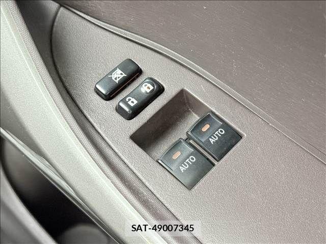 Toyota IQ 2009-01 7785800-28