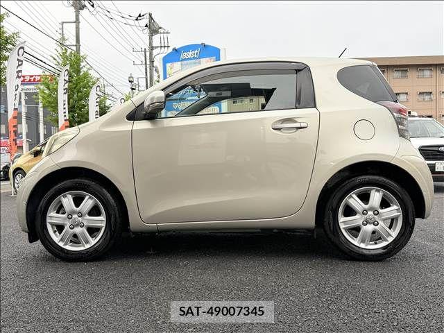 Toyota IQ 2009-01 7785800-5