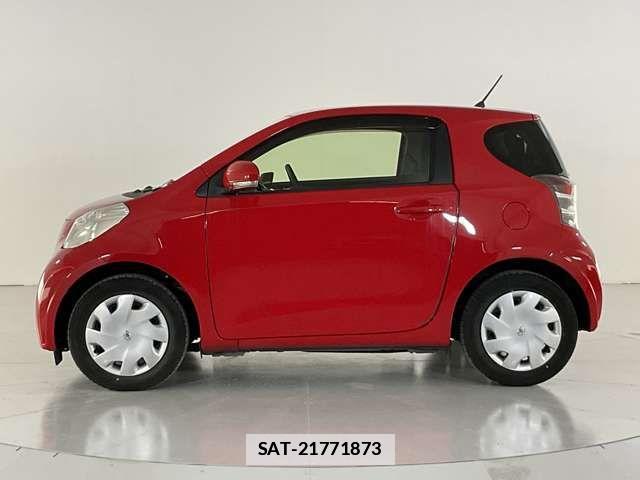 Toyota IQ 2012-08 7785804-2