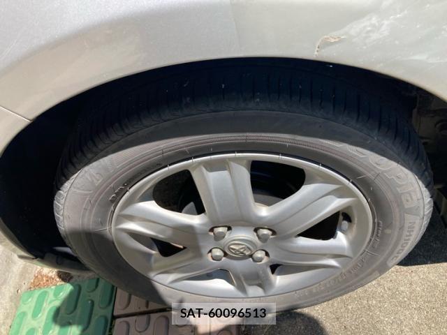 Toyota IQ 2008-12 7876979-14