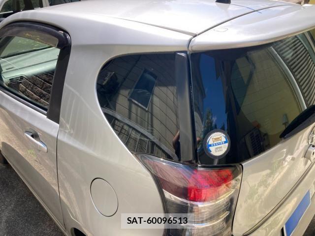 Toyota IQ 2008-12 7876979-2