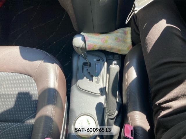 Toyota IQ 2008-12 7876979-6