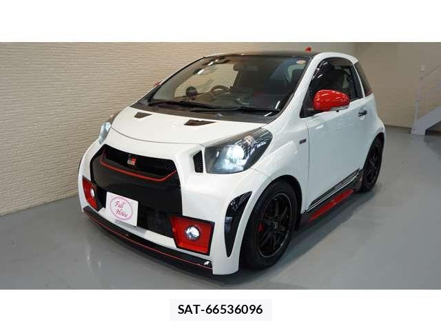 Toyota IQ 2009-12 8036084-13
