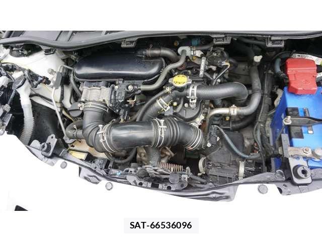 Toyota IQ 2009-12 8036084-17