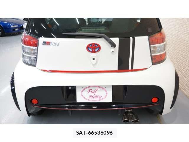Toyota IQ 2009-12 8036084-8