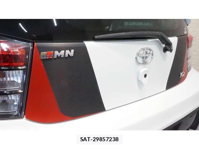 Toyota IQ 2012-11 8036083-9