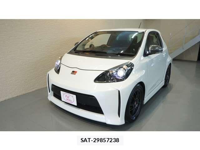 Toyota IQ 2012-11 8036083-10