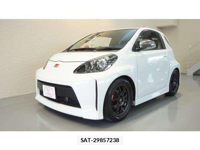 Toyota IQ 2012-11 8036083-3
