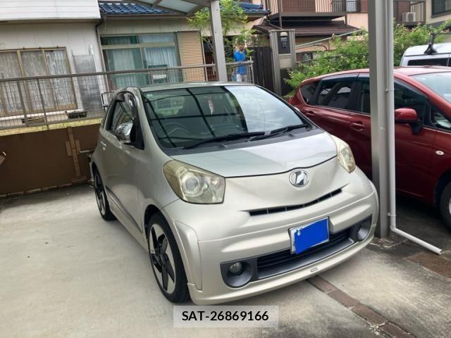 Toyota IQ 2009-01 8036085-1