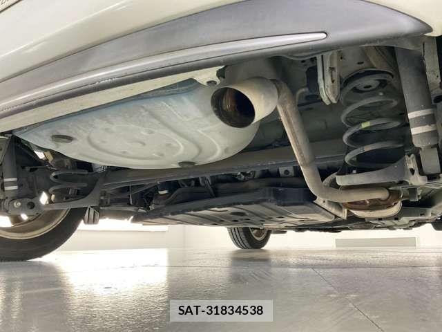 Toyota IQ 2014-05 8074120-9