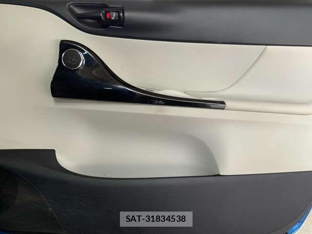 Toyota IQ 2014-05 8074120-13