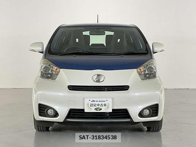 Toyota IQ 2014-05 8074120-1