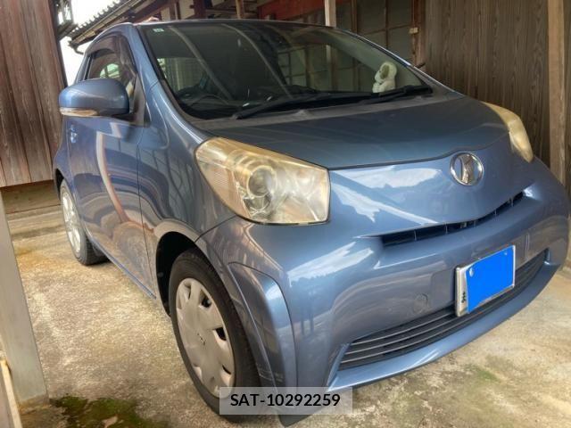 Toyota IQ 2013-09 8245484-0