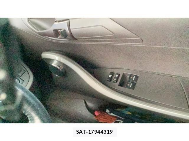 Toyota IQ 2009-09 8354718-9