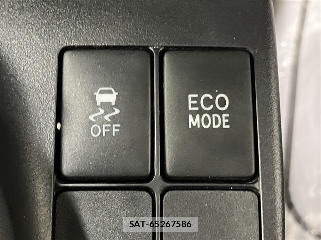 Toyota IQ 2012-03 8525292-11