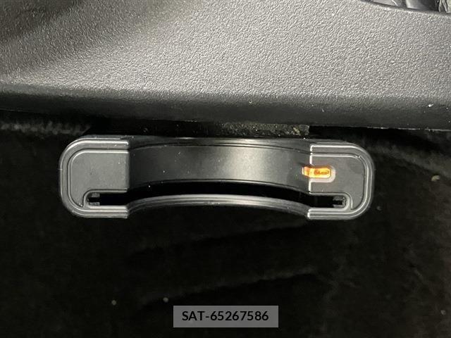 Toyota IQ 2012-03 8525292-12