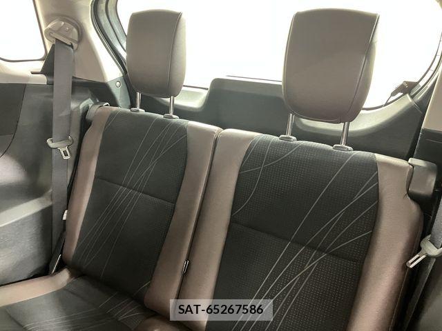 Toyota IQ 2012-03 8525292-18