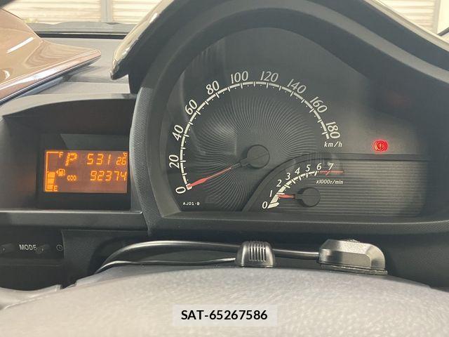 Toyota IQ 2012-03 8525292-29