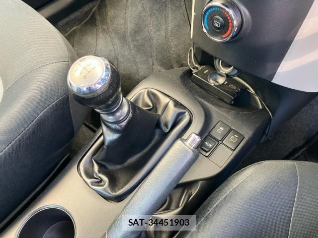 Toyota IQ 2014-09 8525291-16