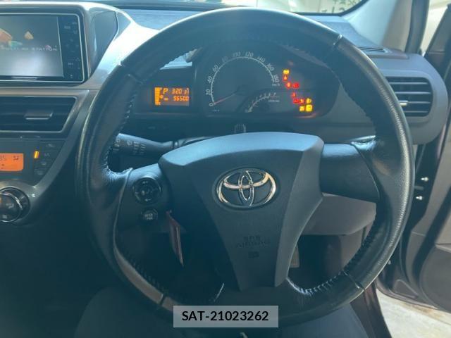 Toyota IQ 2009-11 8562222-15