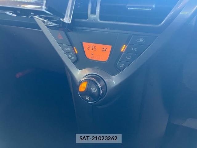 Toyota IQ 2009-11 8562222-17