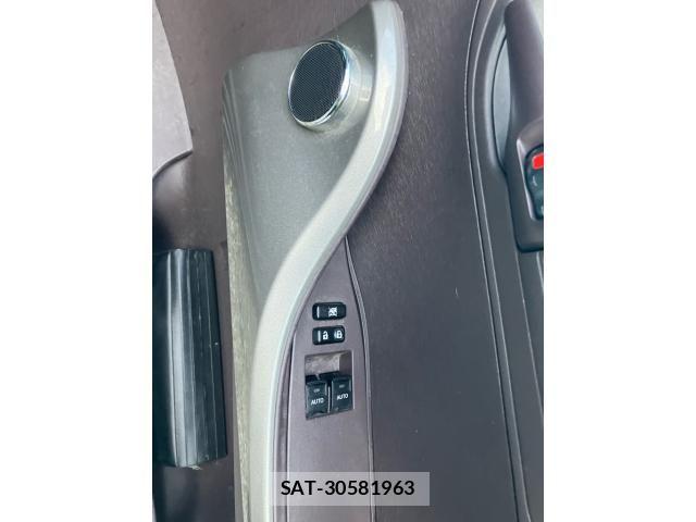 Toyota IQ 2009-01 8659554-12