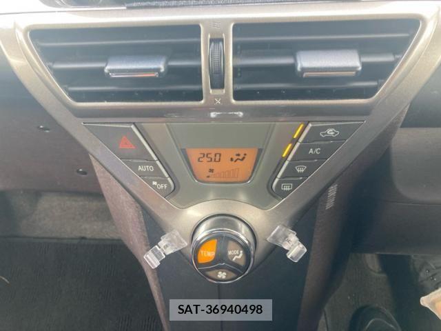 Toyota IQ 2008-12 8780636-17