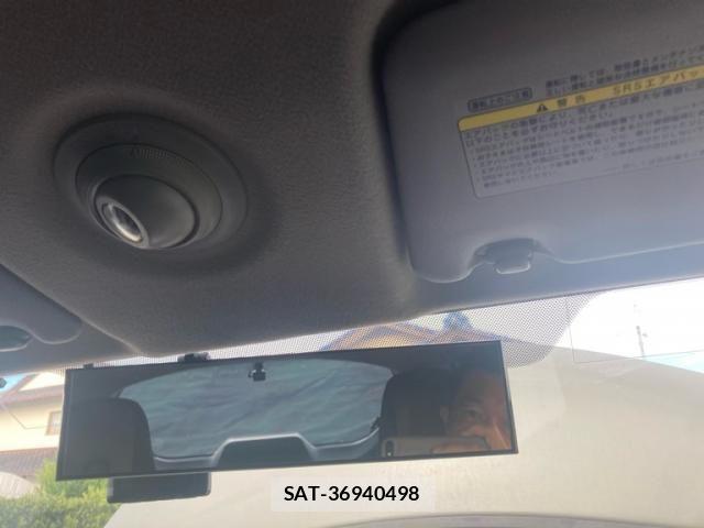 Toyota IQ 2008-12 8780636-19