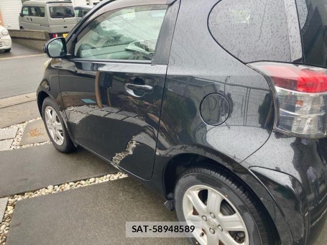 Toyota IQ 2009-09 8780635-9