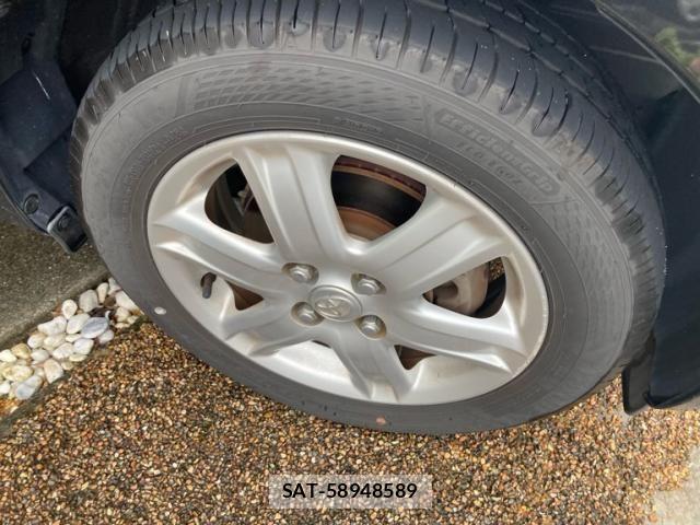 Toyota IQ 2009-09 8780635-2