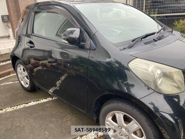 Toyota IQ 2009-09 8780635-3