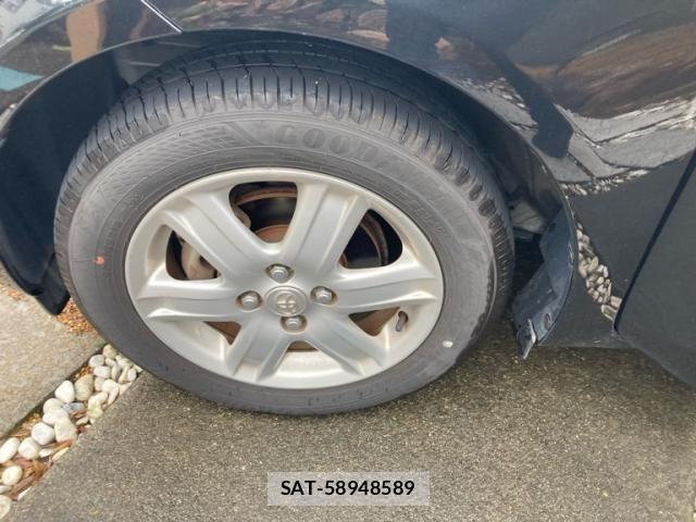 Toyota IQ 2009-09 8780635-7